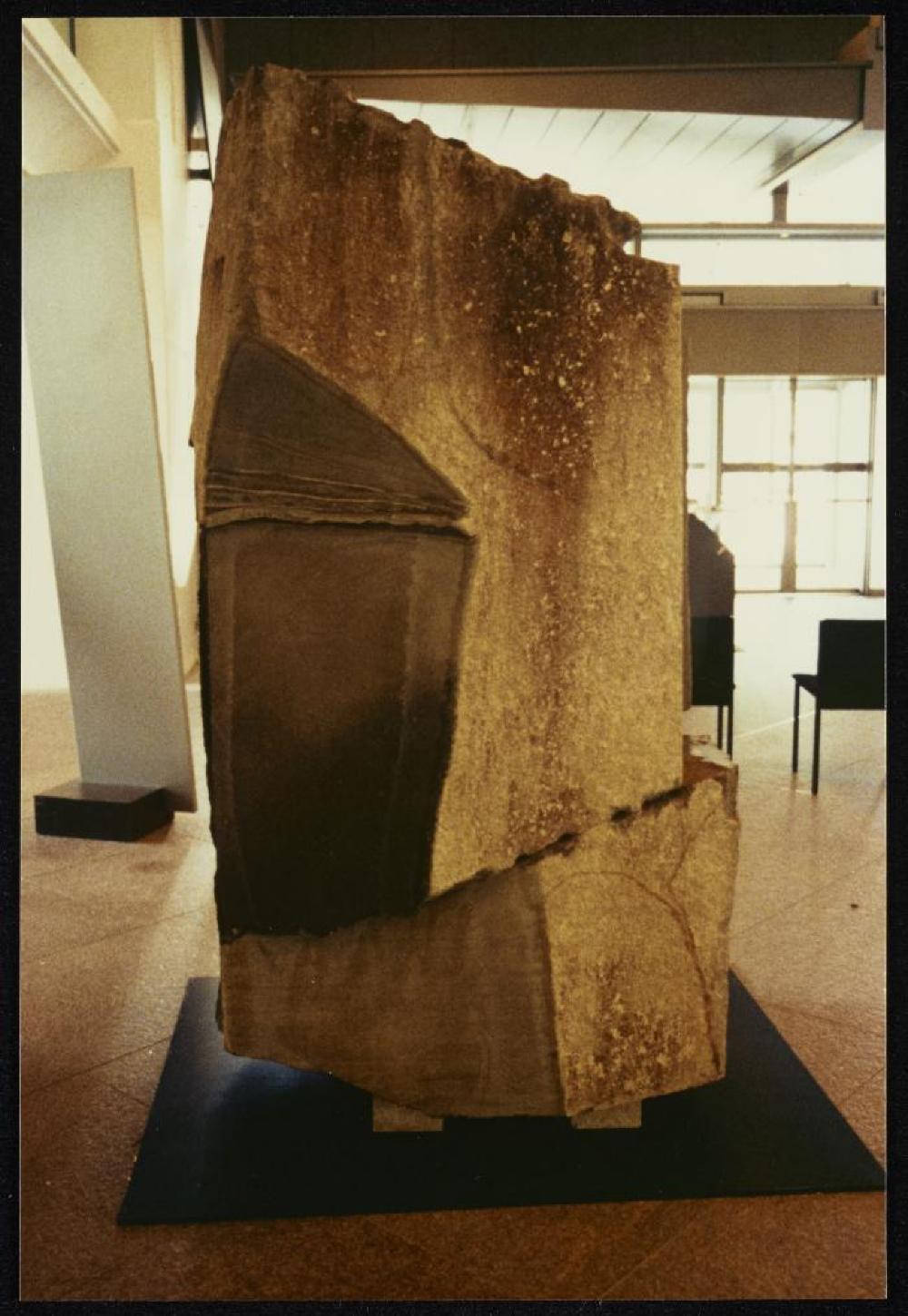 Installation view of "Isamu Noguchi Retrospective 1992," National Museum of Modern Art, Kyoto (travel venue)