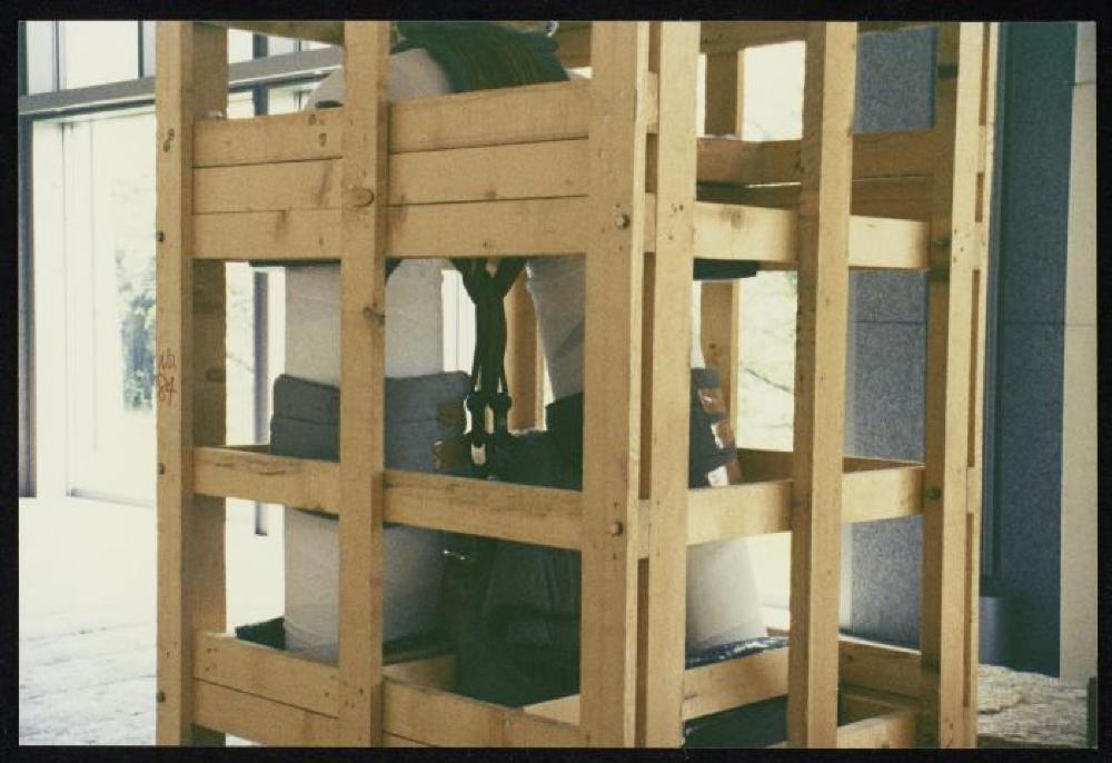 Installation process for "Isamu Noguchi Retrospective 1992," National Museum of Modern Art, Kyoto (travel venue)
