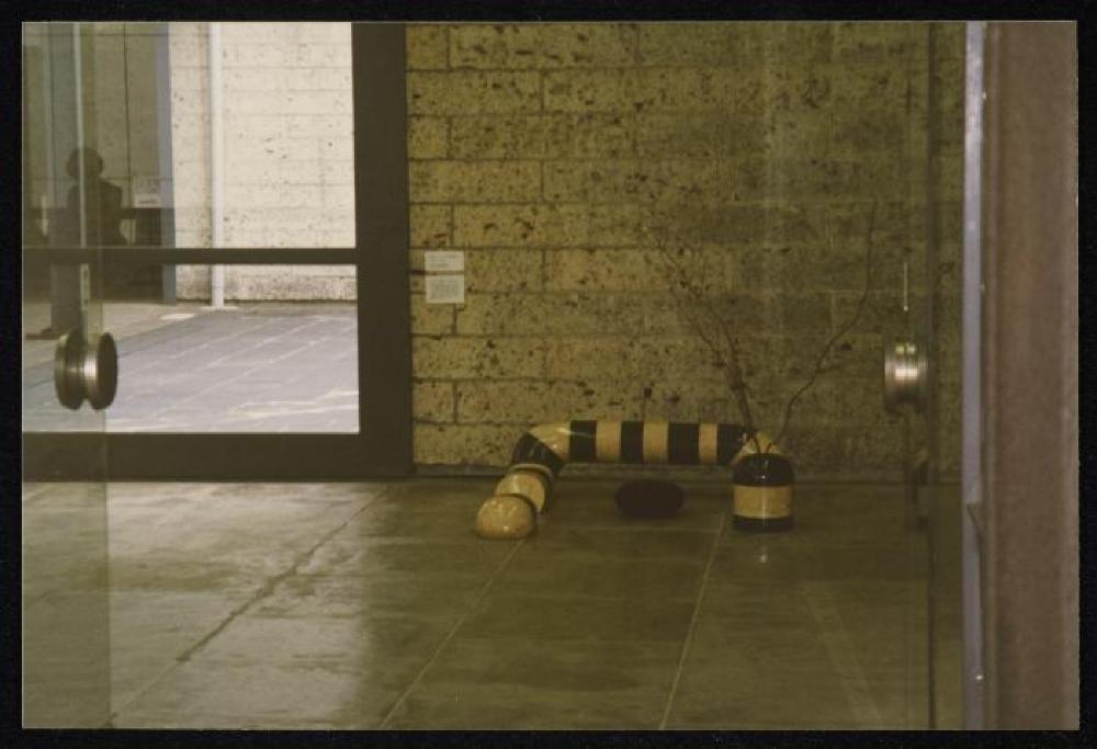 Installation view of "Isamu Noguchi and Rosanjin Kitaoji," Kochi Museum 