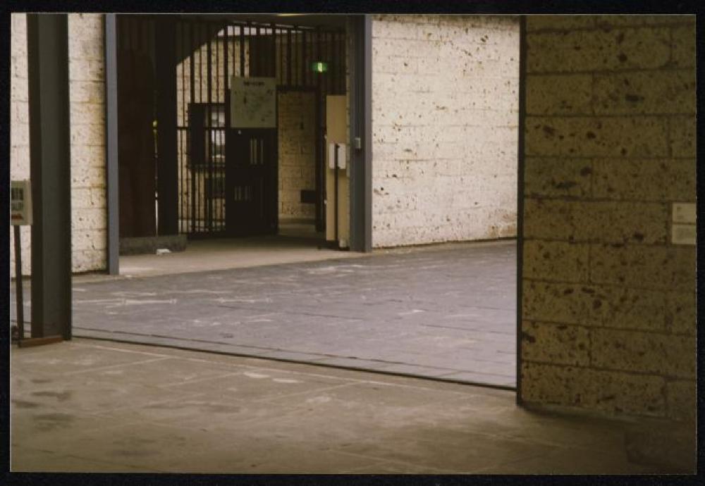 Installation view of "Isamu Noguchi and Rosanjin Kitaoji," Kochi Museum 