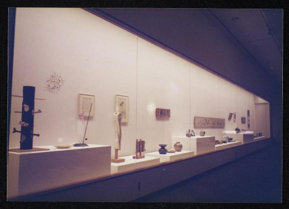 Installation view of "Isamu Noguchi and Rosanjin Kitaoji," The Museum of Modern Art, Kamakura