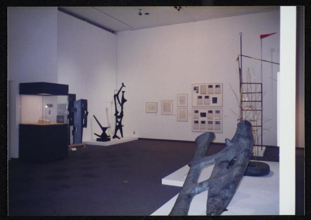Installation view of "Isamu Noguchi and Rosanjin Kitaoji," The Museum of Modern Art, Kamakura